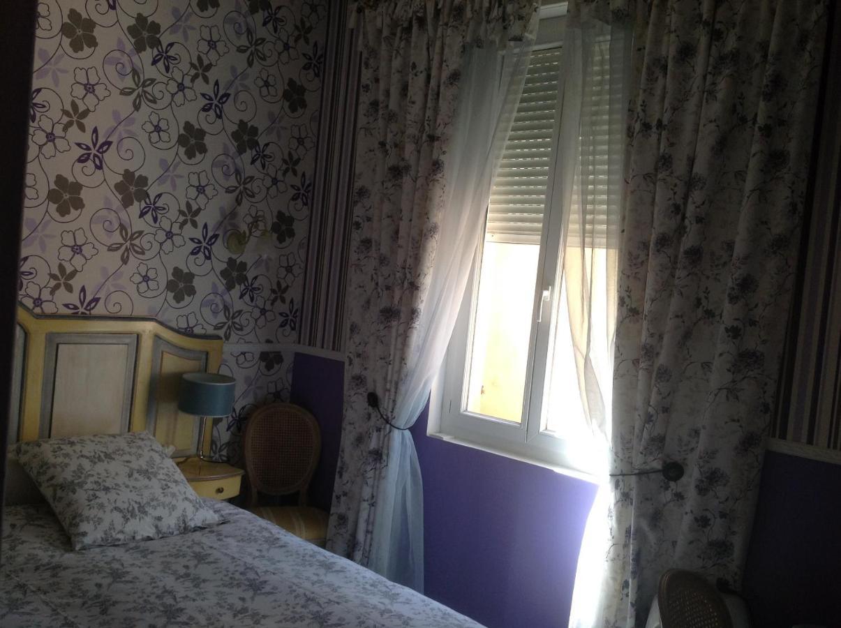 Hotel A L'Ombre Du Cedre Hyères Esterno foto