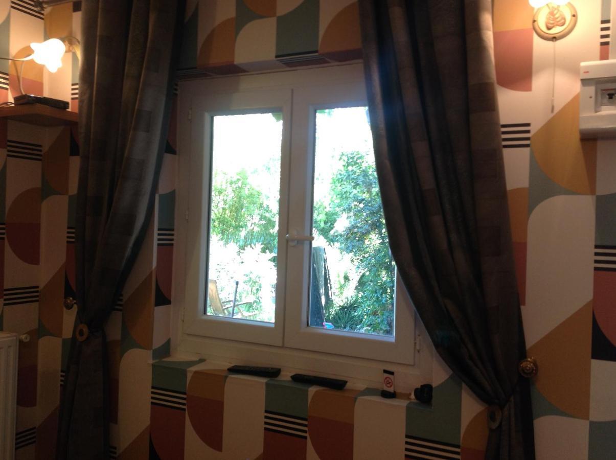 Hotel A L'Ombre Du Cedre Hyères Esterno foto