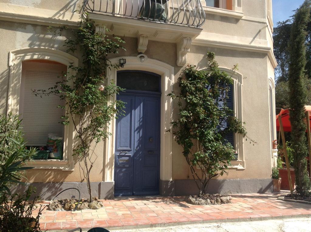 Hotel A L'Ombre Du Cedre Hyères Esterno foto