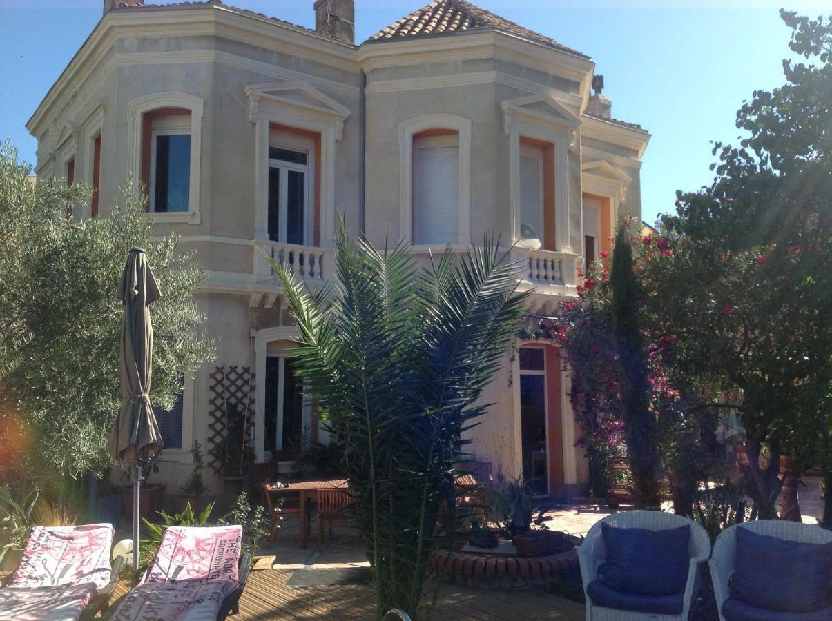 Hotel A L'Ombre Du Cedre Hyères Esterno foto
